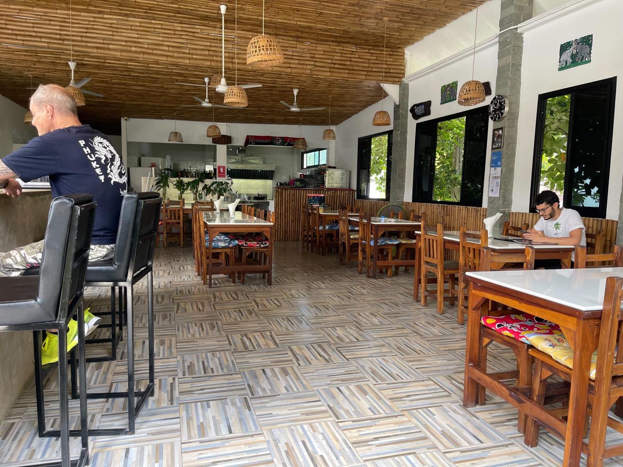 Lotus Bleu Resort & Restaurant Rawai Exterior foto